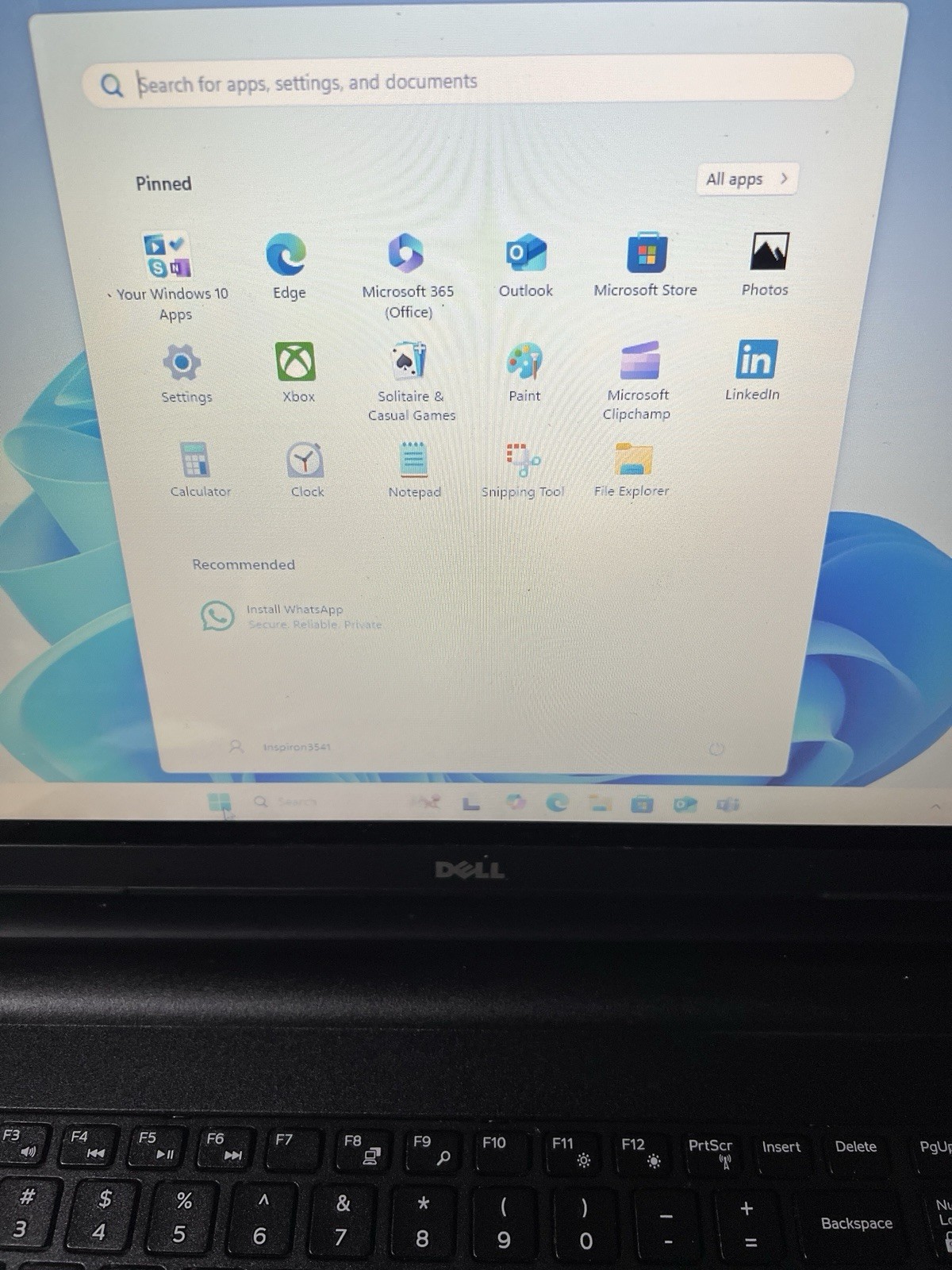 Dell Inspiron 3541,15.6” Touch Screen,Win11 Pro,8G Ram,250G SSD, AMD-A6-6310,