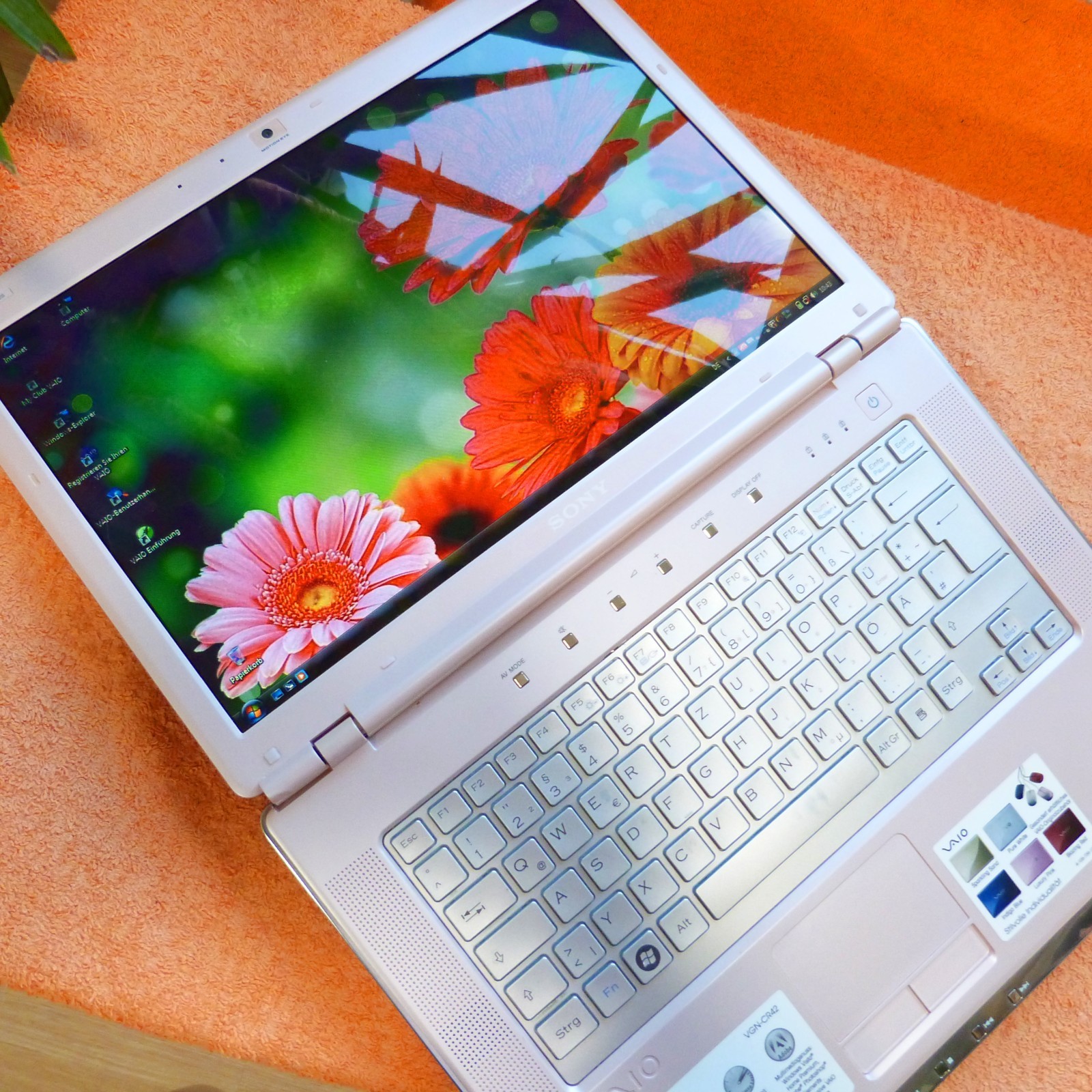 Sony Vaio CR42 Pink 14″ Multimedia l XXL EXTRAS l Windows Vista l DUAL CORE