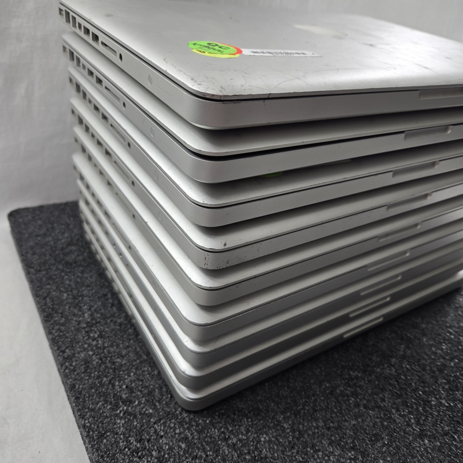 Lot of (9) Apple MacBook Pro A1278 Core 2 Duo 2.26GHz – Mixed Ram & HDD – PARTS