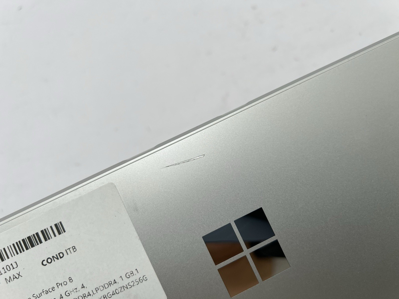 Microsoft Surface Pro 8, i5-1145G7, @ 2.60GHz, 8GB RAM, 256GB NVMe-No OS/Charger