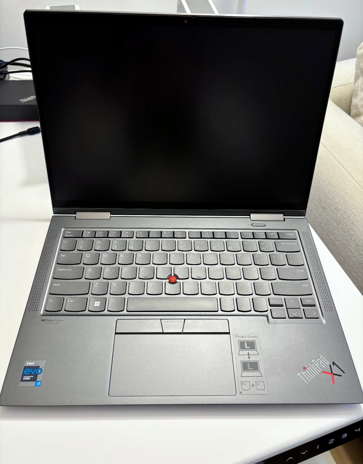 lenovo thinkpad x1 yoga gen 6 i7 8GB RAM 512GB SSD