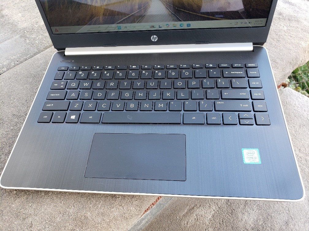 HP 14-DQ0011DX INTEL CORE i3-8145U 2.10GHZ 256 GB SSD 8GB RAM WIN 11 TOUCHSCREEN