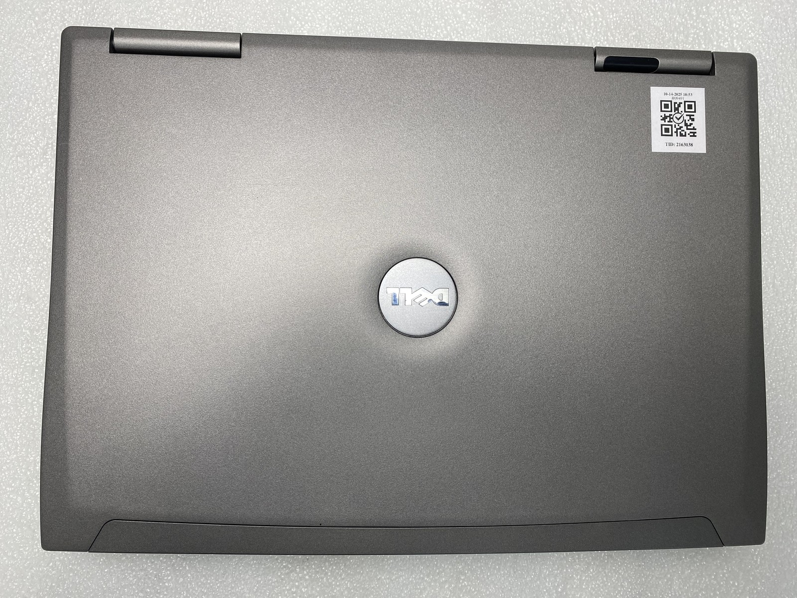 Dell Latitude D810 Intel Pentium M 1.86GHz 1024MB RAM No HDD/OS No BATT