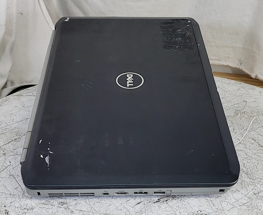 DELL LATITUDE E5520 Laptop Core I5-2520M 4GB SEE NOTES