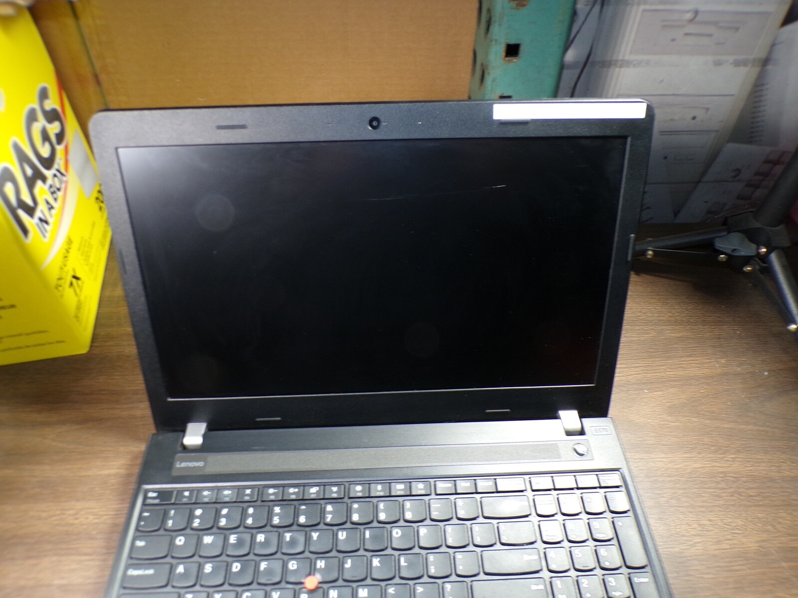 THINKPAD LENOVO E570 INTEL CORE i5 7TH GEN 8GB RAM **NO POWER ON **NO HD