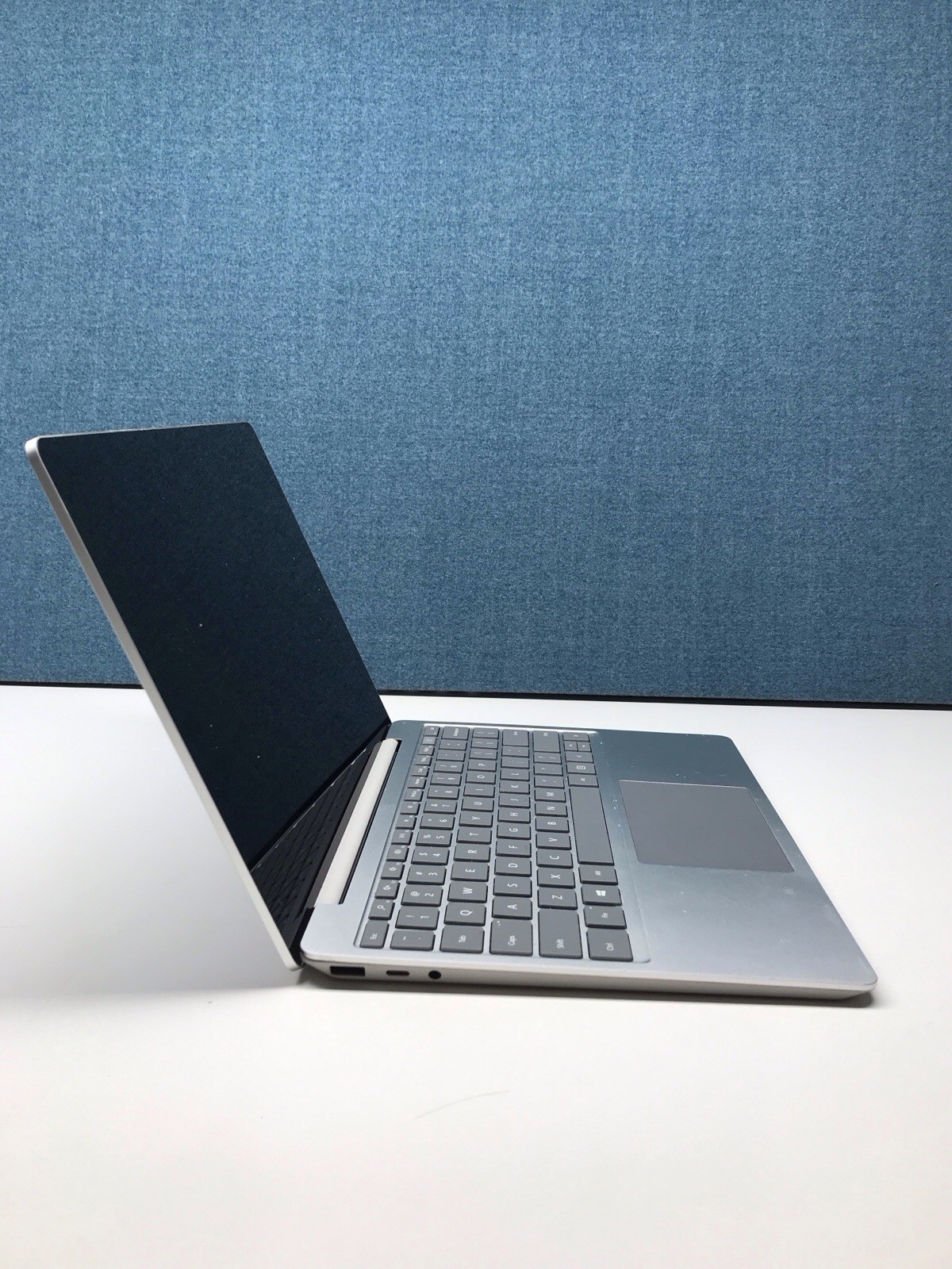 Microsoft Surface Go 1943 i5-1035G1 16GB RAM 512GB SSD