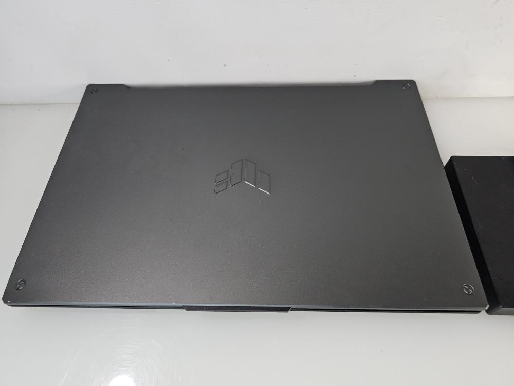 ASUS TUF Gaming F17 Laptop 3050 Geforce 512GB 16GB Intel i5 2.50 GHZ (AM1096901)