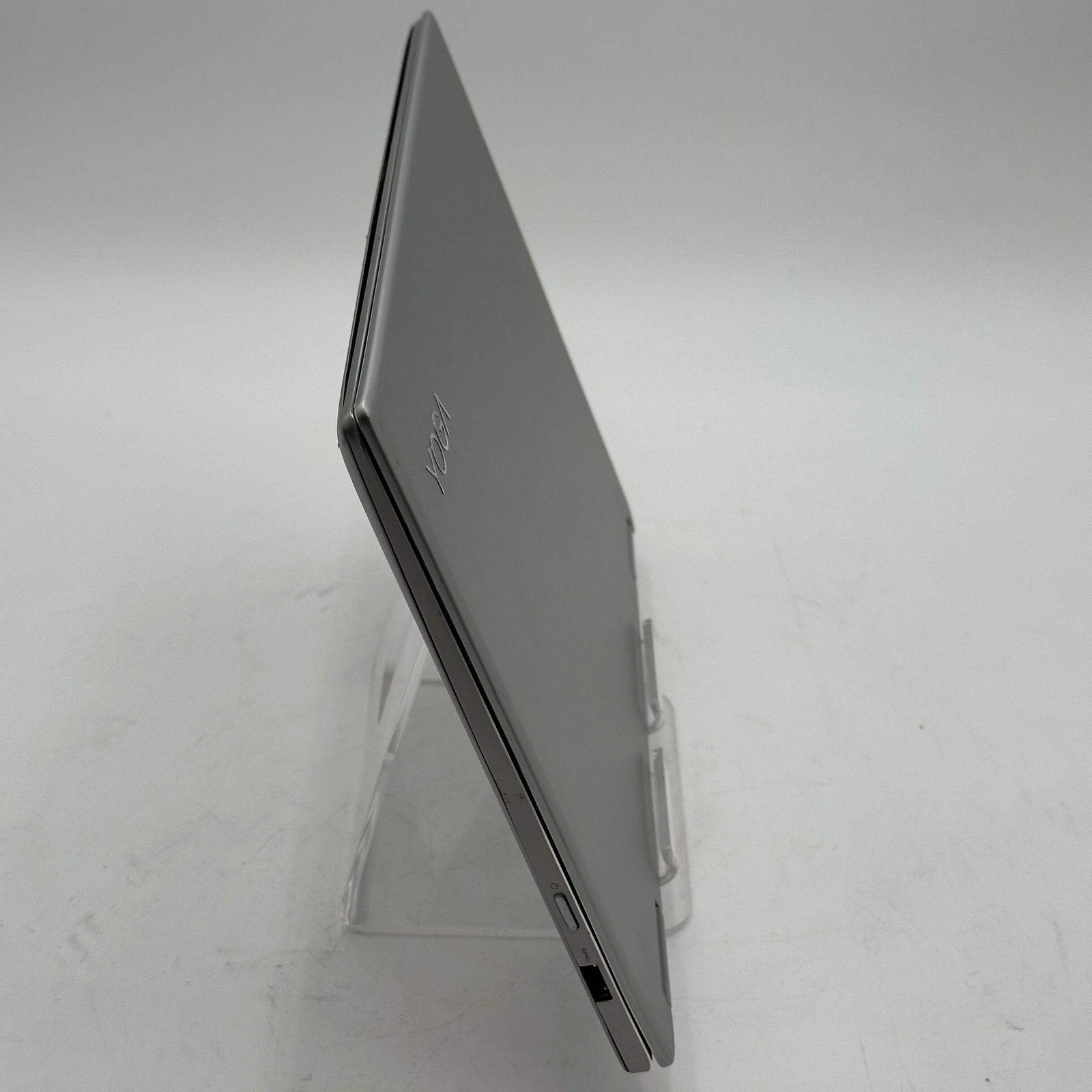 Lenovo Yoga 720-13IKB 13.3″ Touchscreen Laptop i5-7200U 8GB RAM For Parts/Repair