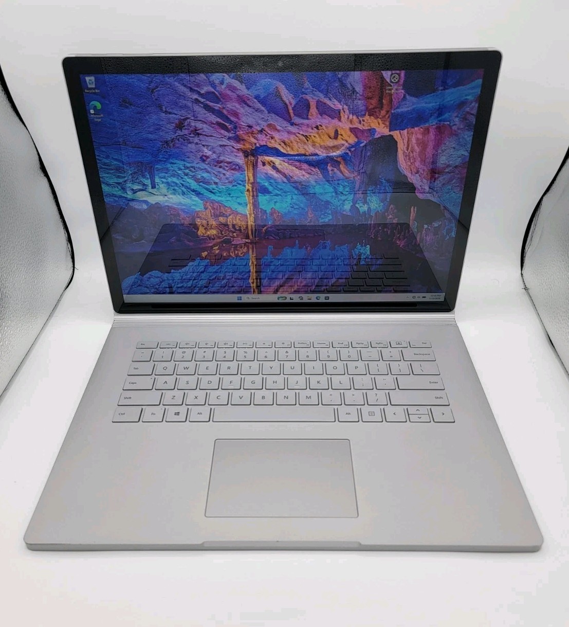 Surface Book 3 15″ 2-in-1 Touchscreen i7-1065G7 32GB RAM 512GB SSD GTX 1660 Ti