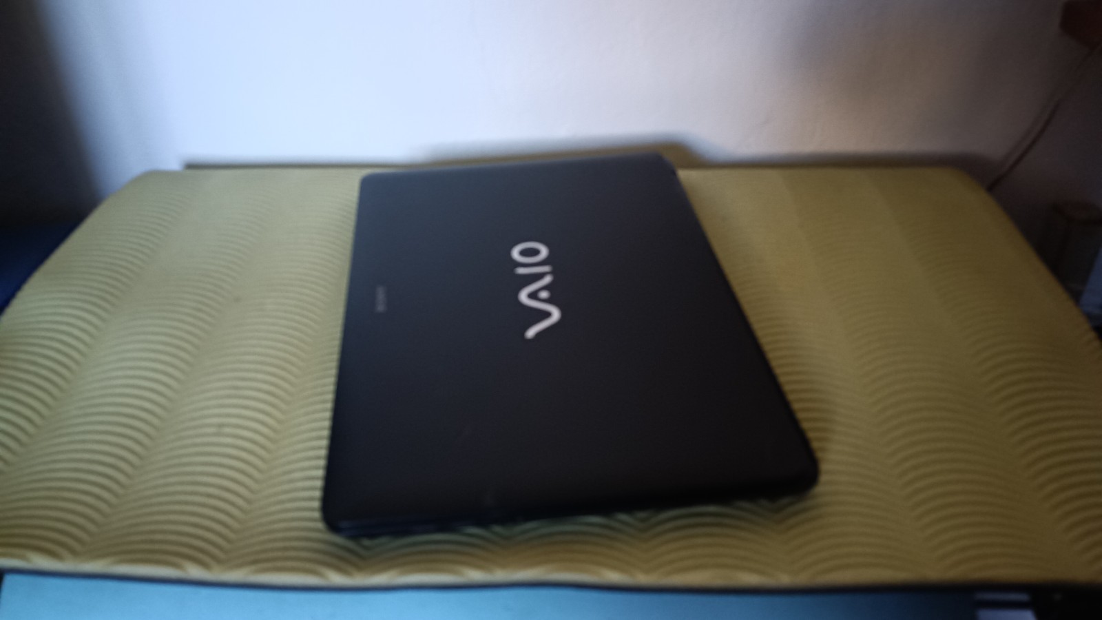 SONY VAIO SVF153a1ym I3-4010U 8GB 15.6″ 256GB NVME NVIDIA 750M 1GB