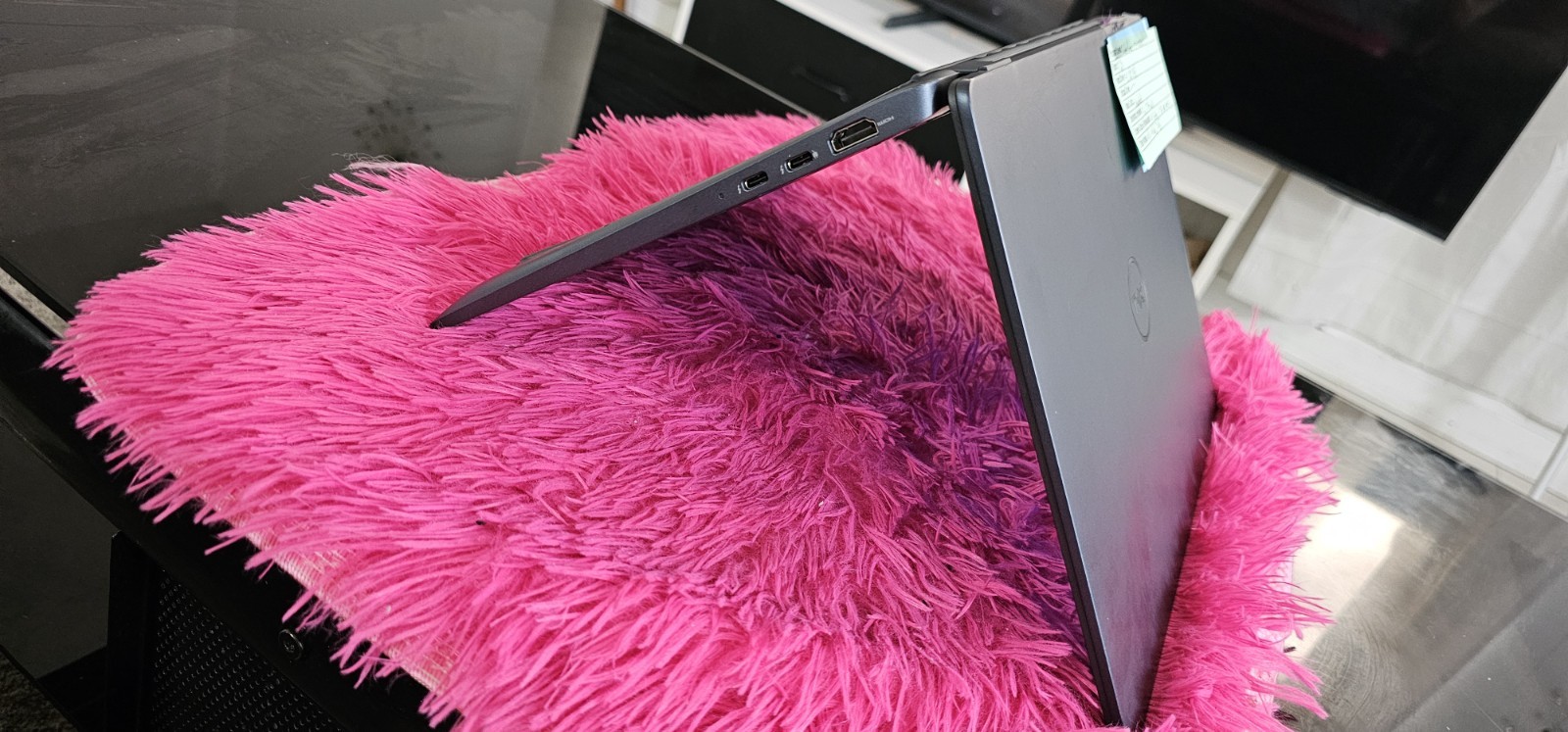 Dell Latitude 7440 14in i7-1365U 32GB 512GB SSD Windows 10 Pro Gray