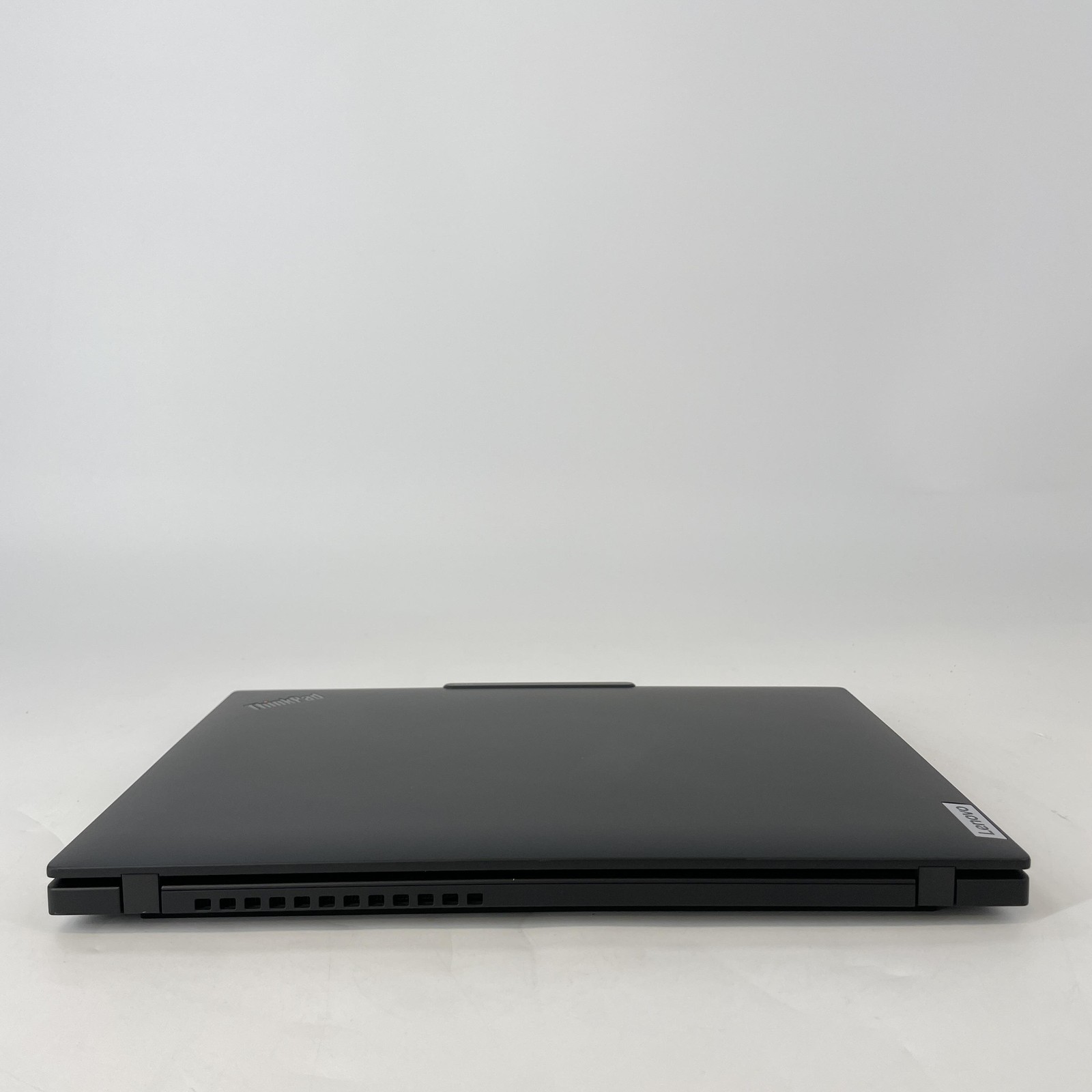 Lenovo ThinkPad P14s Gen 5 Black FHD+ TOUCH 3.3GHz Ryzen 7 PRO 8840HS 32GB 512GB