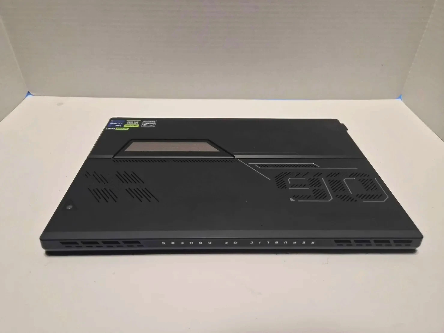 Asus ROG Flow Z13 GZ301 13.4 QHD+TOUCH 2.6 GHz i9-13900H 16GB 1TBSSD WITH STYLUS