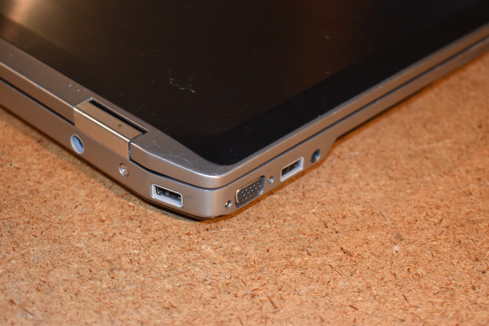 Dell Latitude E6520 Intel Core i7-2620M 4GB RAM 250GB HDD Windows XP Pro NVidia