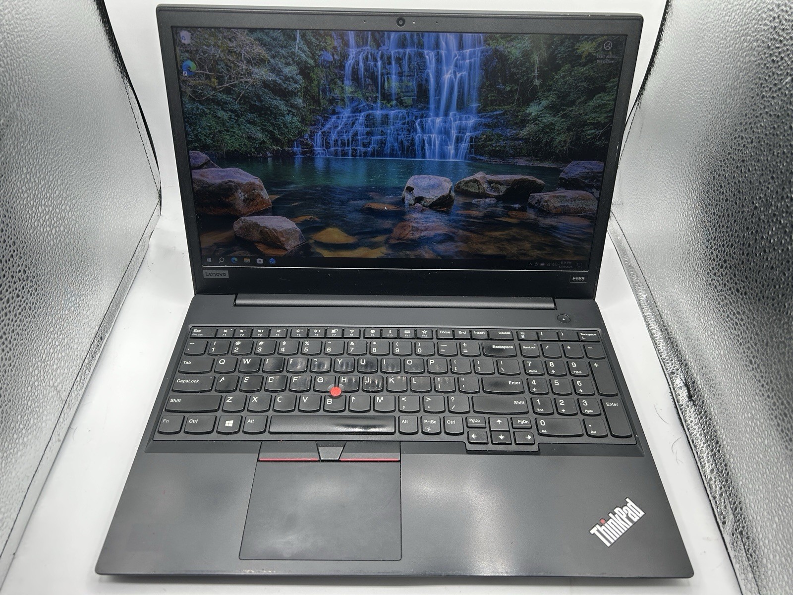 Lenovo E585 Thinkpad Ryzen 5 2500u 2.0GHz, 16GB Ram, 256GB SSD, Windows 10