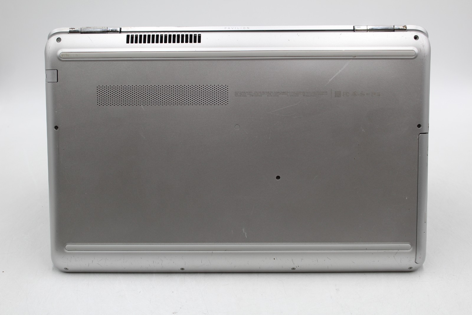 HP Pavilion 15.6in 1 TB HD 8 GB RAM AMD A9-9410 30 day warranty No OS