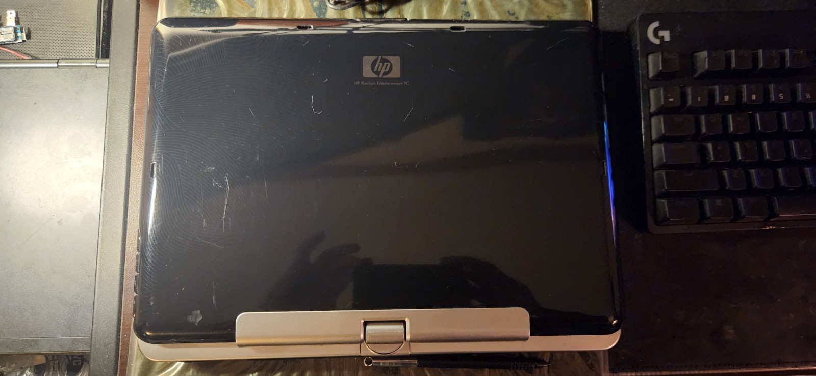 HP Pavillion TX1000 Laptop with Swivel Display