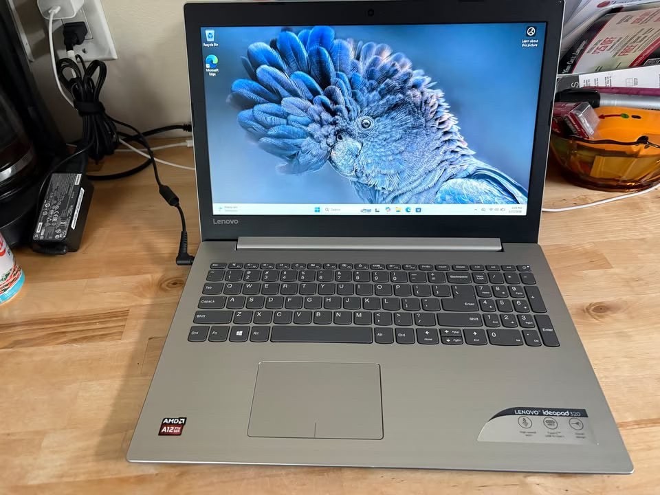 Lenovo Ideapad 320 AMD A12/ 12 gigs Ram/ 256SSD/ DVDRW power cable