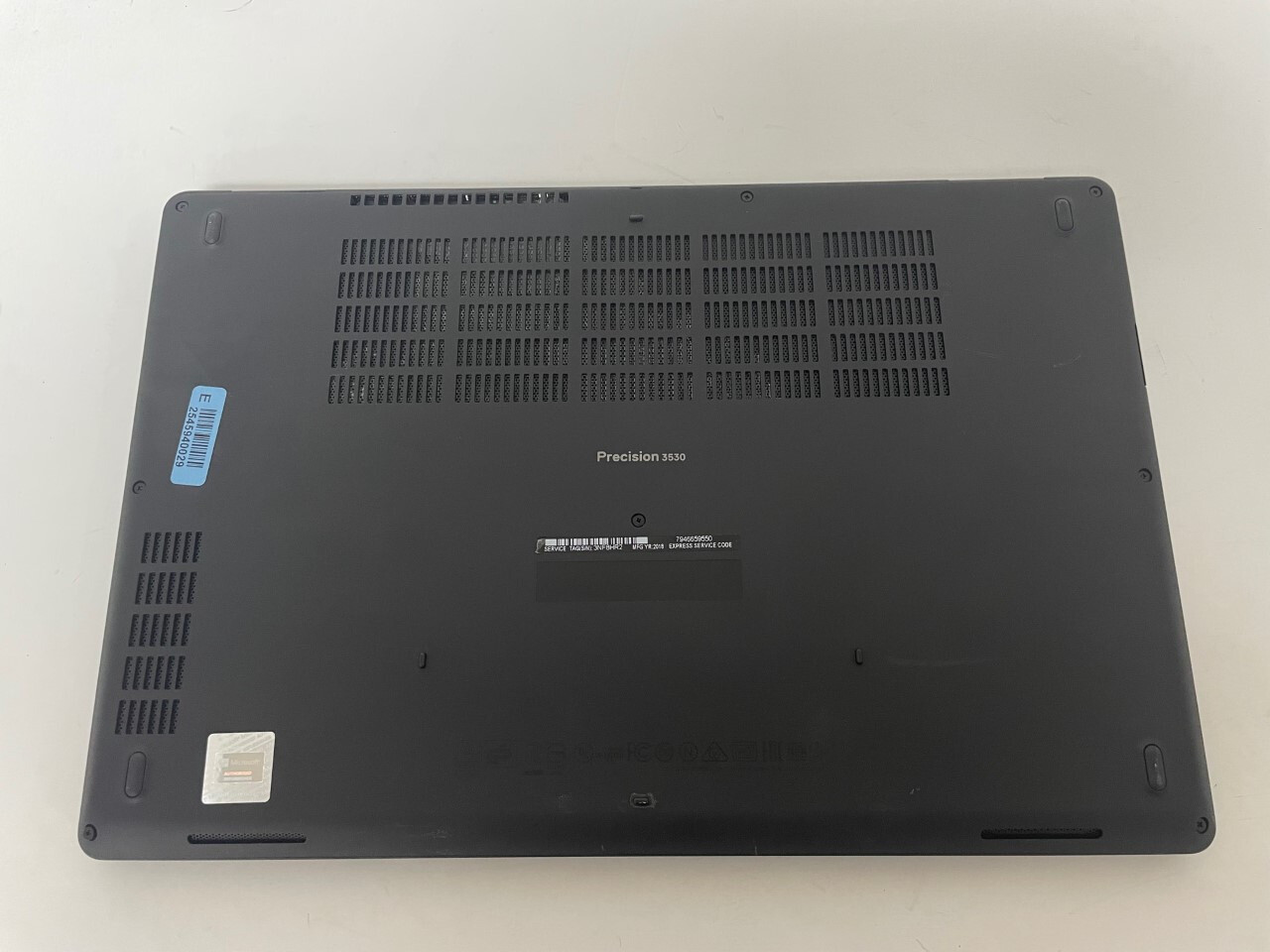 Dell Precision 3530 15.6″ Notebook PC i7-8750H 16GB RAM 512GB SSD 4GB P600 W 10
