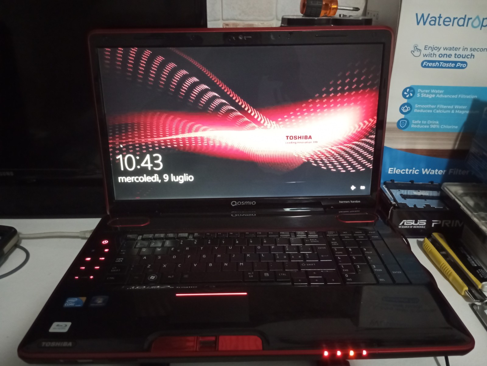 Toshiba Qosmio X500 10W 18″ Laptop PC Intel i7 8gb 250+500 nvidia Harman Kardon