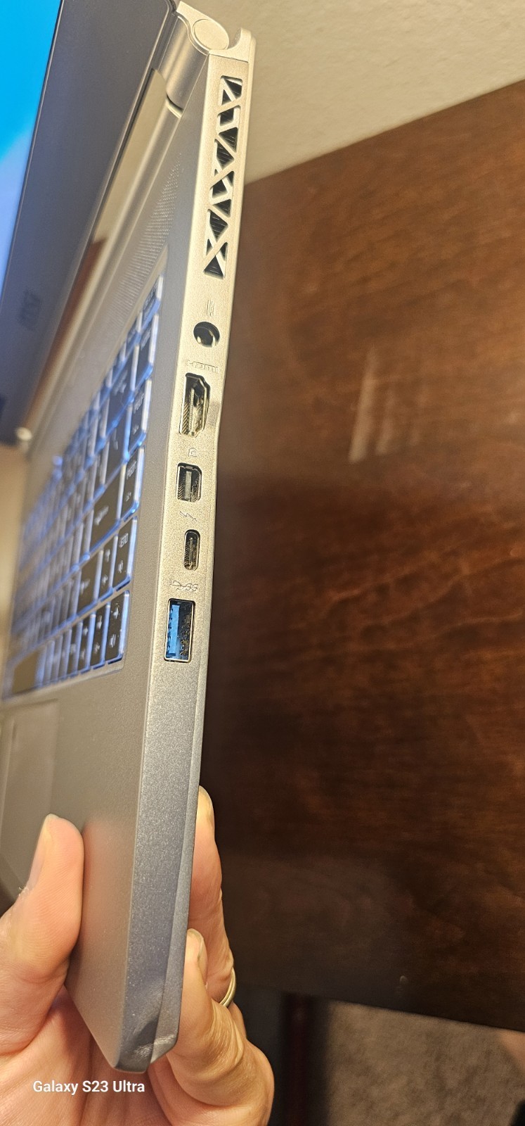 4k msi laptop p65 creator 9se,rtx 2060,16gb ram,512 ssd