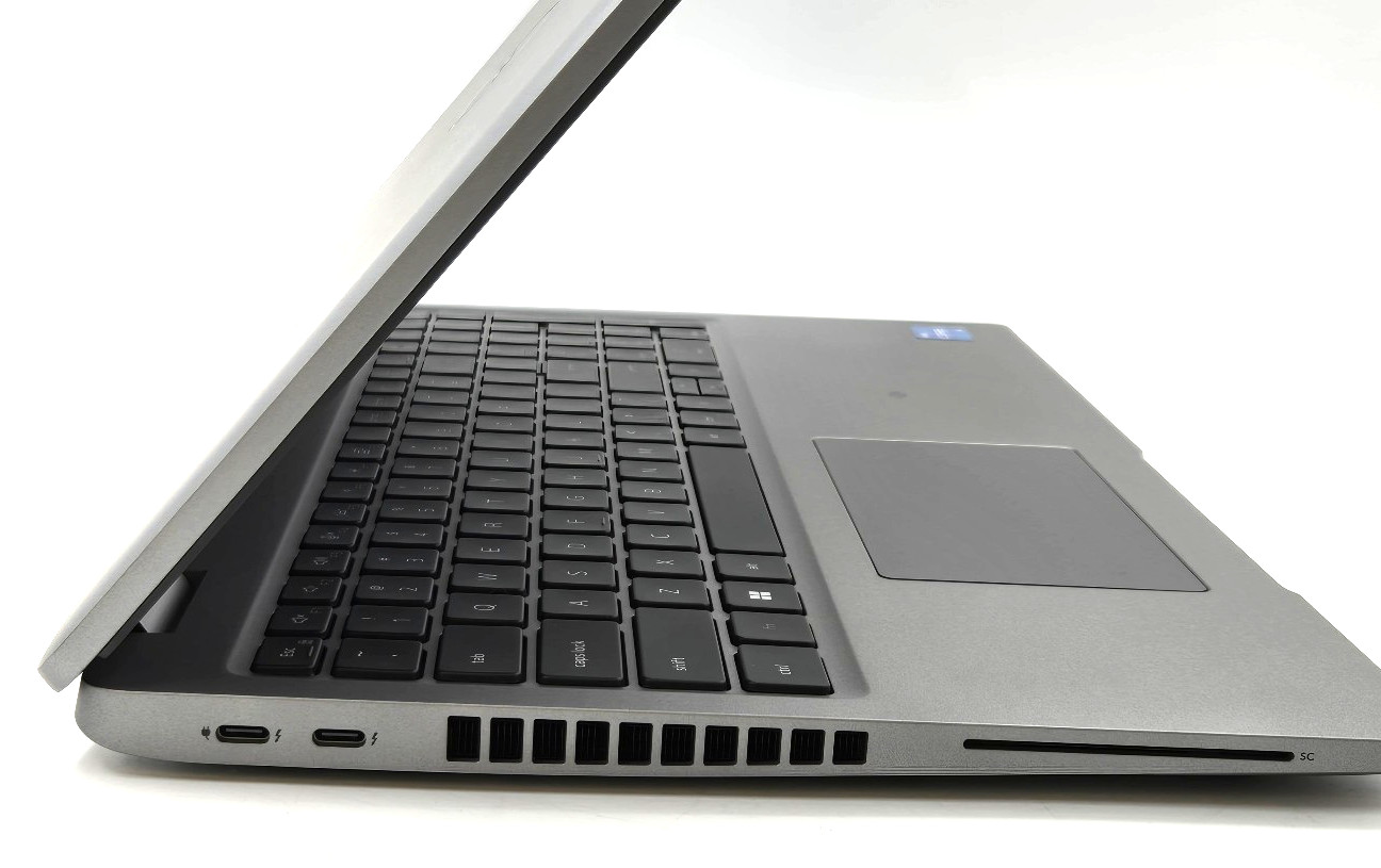 Dell Precision 3570 15.6” HD i7 16GB 256GB NVMe NVIDIA T550 Win 11 Screen Line