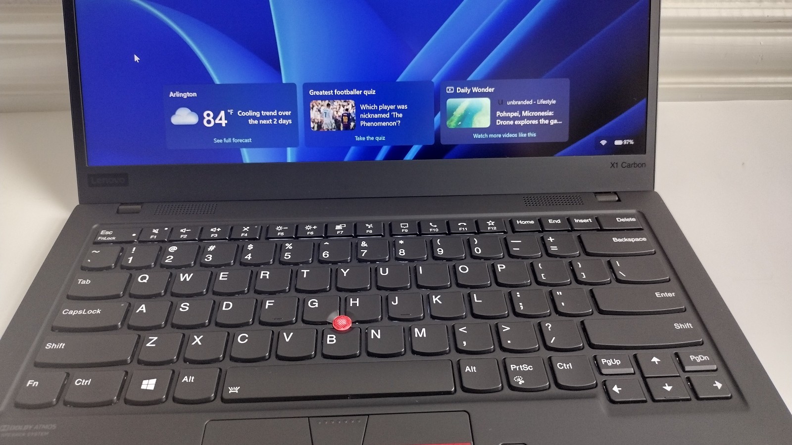Cheap! Lenovo ThinkPad X1 Carbon Gen 8 14″ Laptop i7-10510 16GB 256GB Backlit