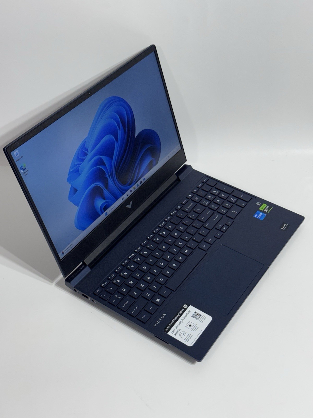 HP Victus Gaming Laptop 15 144Hz FHD i5-12450H 16GB RAM 1TB SSD RTX 3050