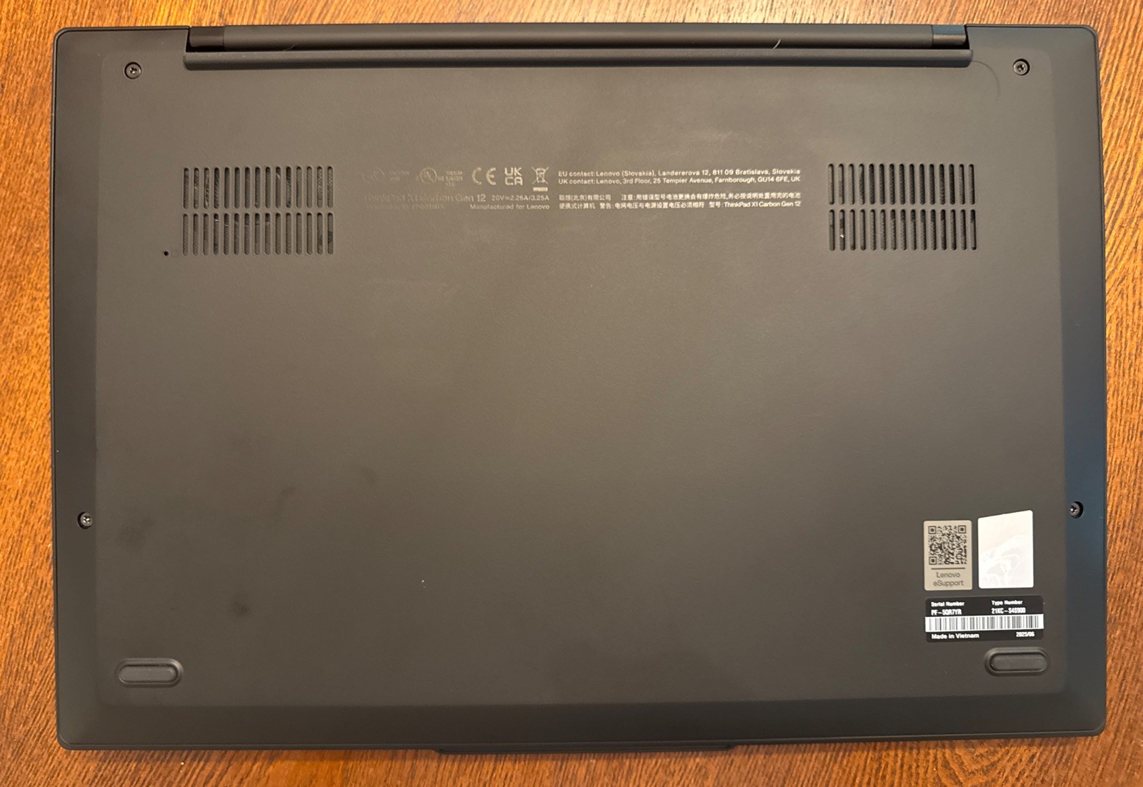 Lenovo Thinkpad X1 Carbon Gen 12 14″ 1920×1200 Ultra 7 155U 16GB 2TB SSD