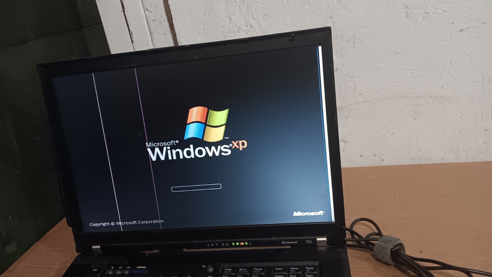 Lenovo Thinkpad T60 Laptop intel Core 2 Duo 2.16 GHz 15.4″ LCD Screen Type 8741
