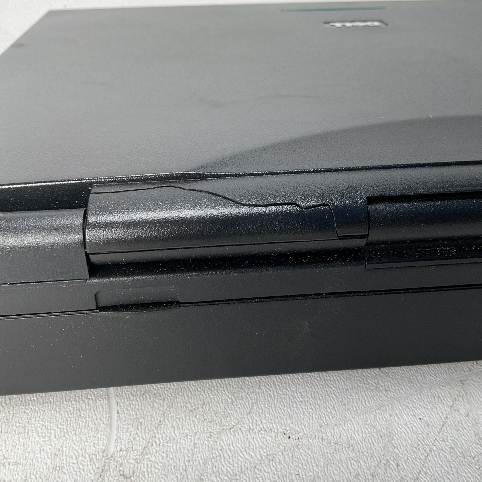 Vintage Dell Latitude LM Laptop TS30GI Pentium Intel – Broken Bad Screen
