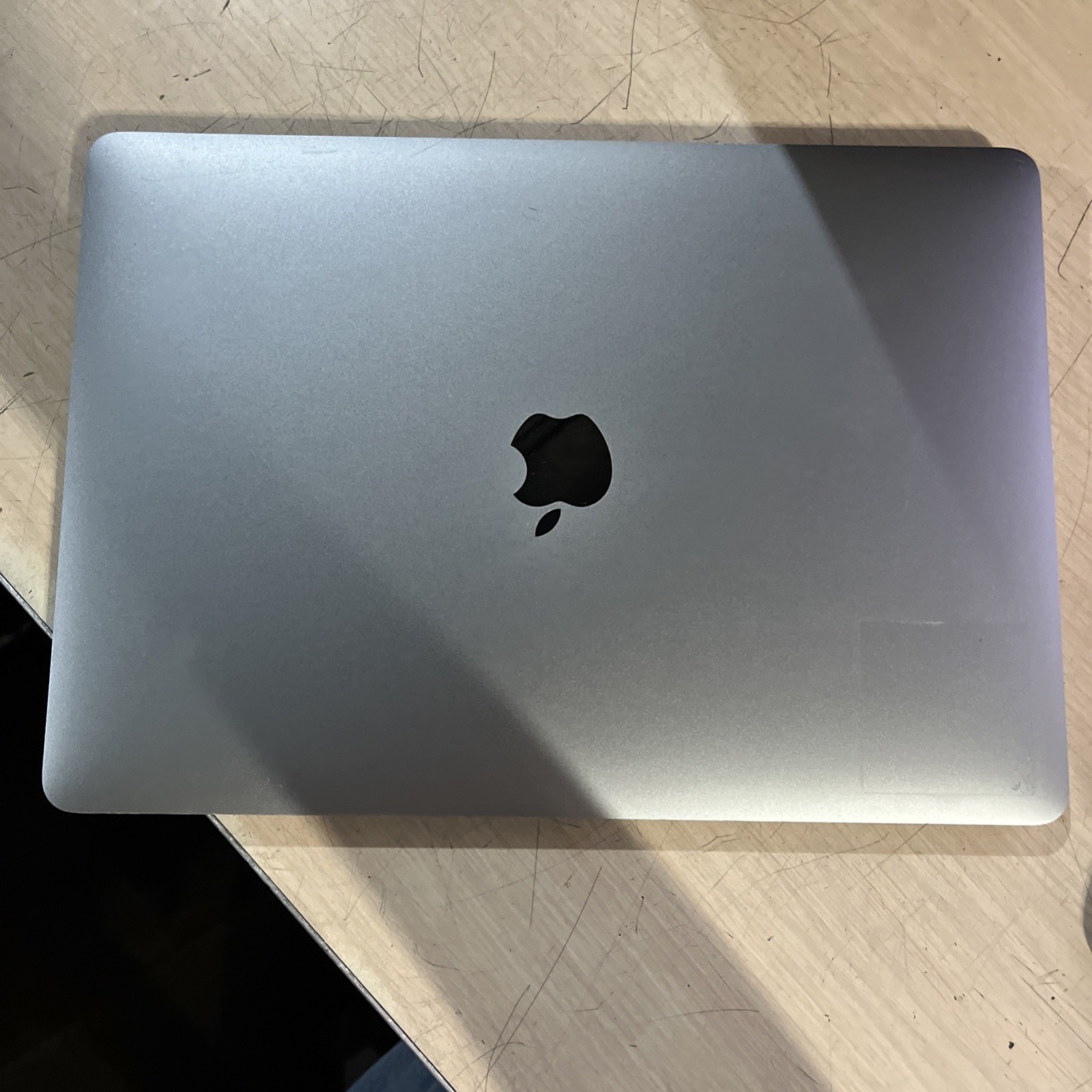 APPLE MACBOOK AIR 13″ SCISSOR, 2020 CORE I3-1000NG4 1.1GHZ 8GB RAM 256SSD