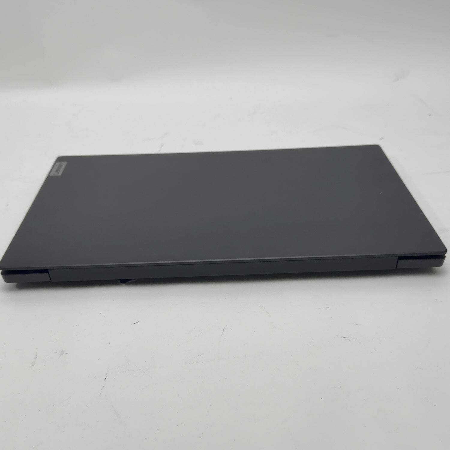 Lenovo v15 G3 15.6″ i3-1215U 1.2GHz 36gb 1TB SSD