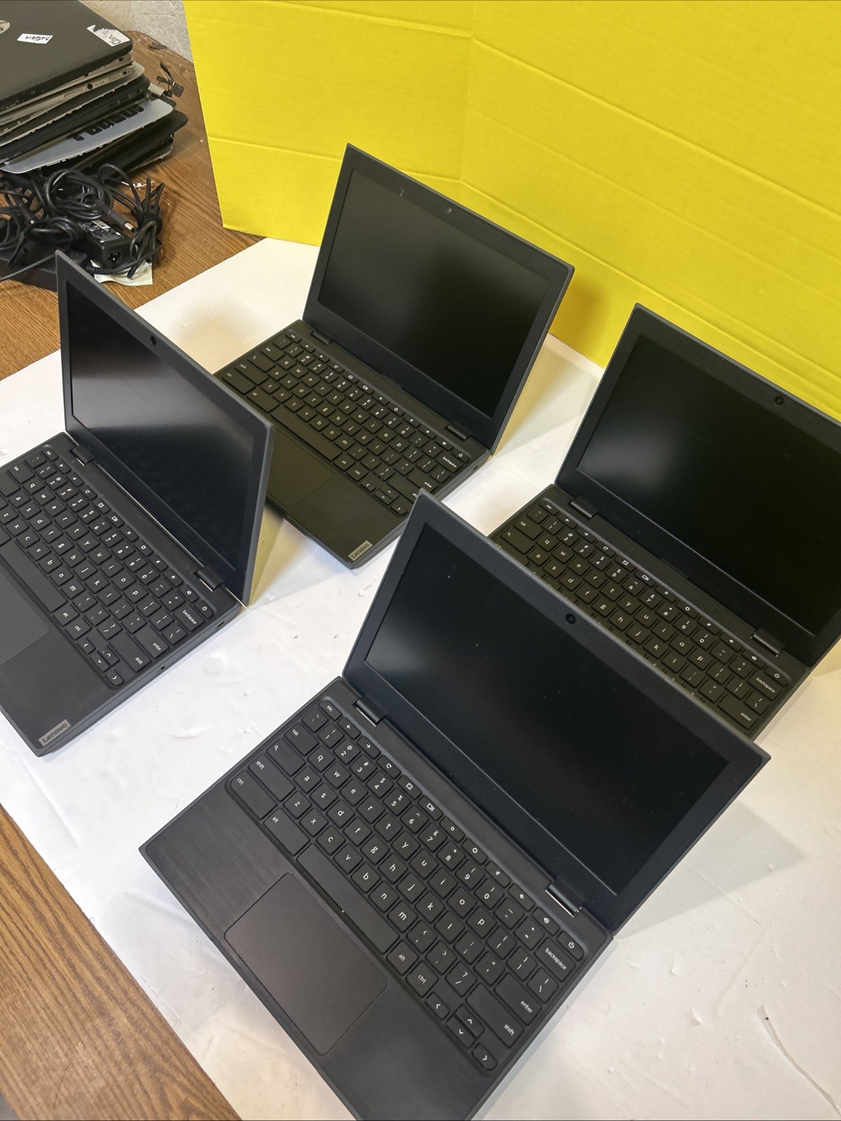 Lot of 4 Lenovo 100e Chromebook 2nd Gen MTK 4GB 32GB Fo Parts Repair