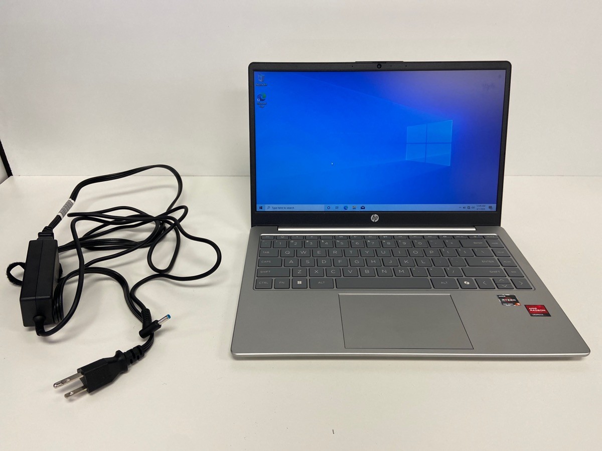 Windows 11, Amd Ryzen 3, 8 (CPU)@2.4ghz, 4gb ram and 256 SSD. Inclu (P04024390)