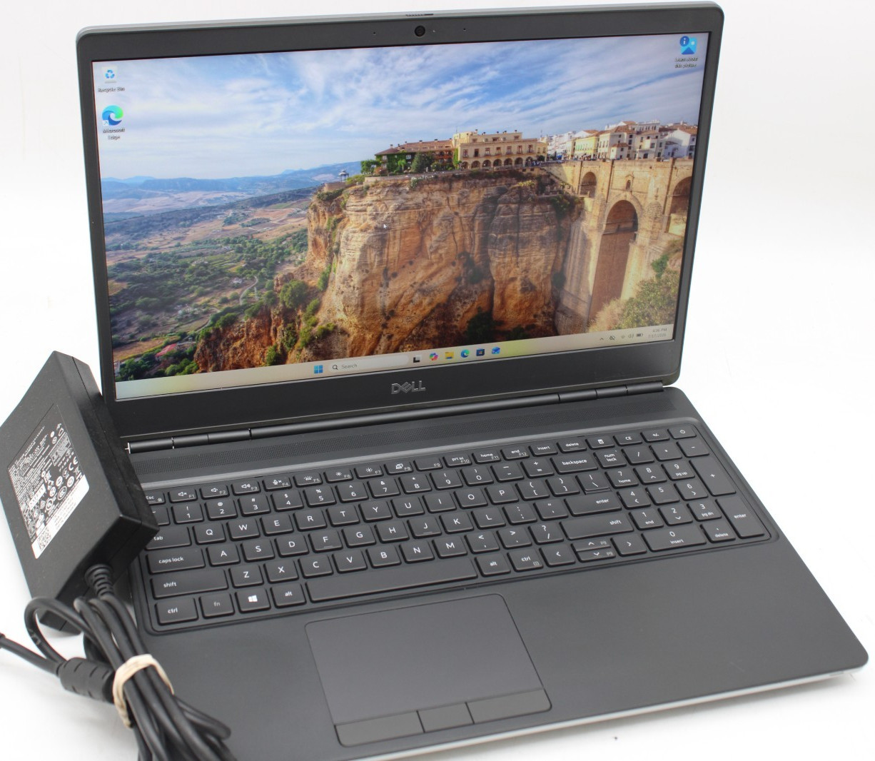 Dell Precision 7550 – W11, 512GB NVMe, 32GB RAM, Intel i7-10850H, Quadro T2000