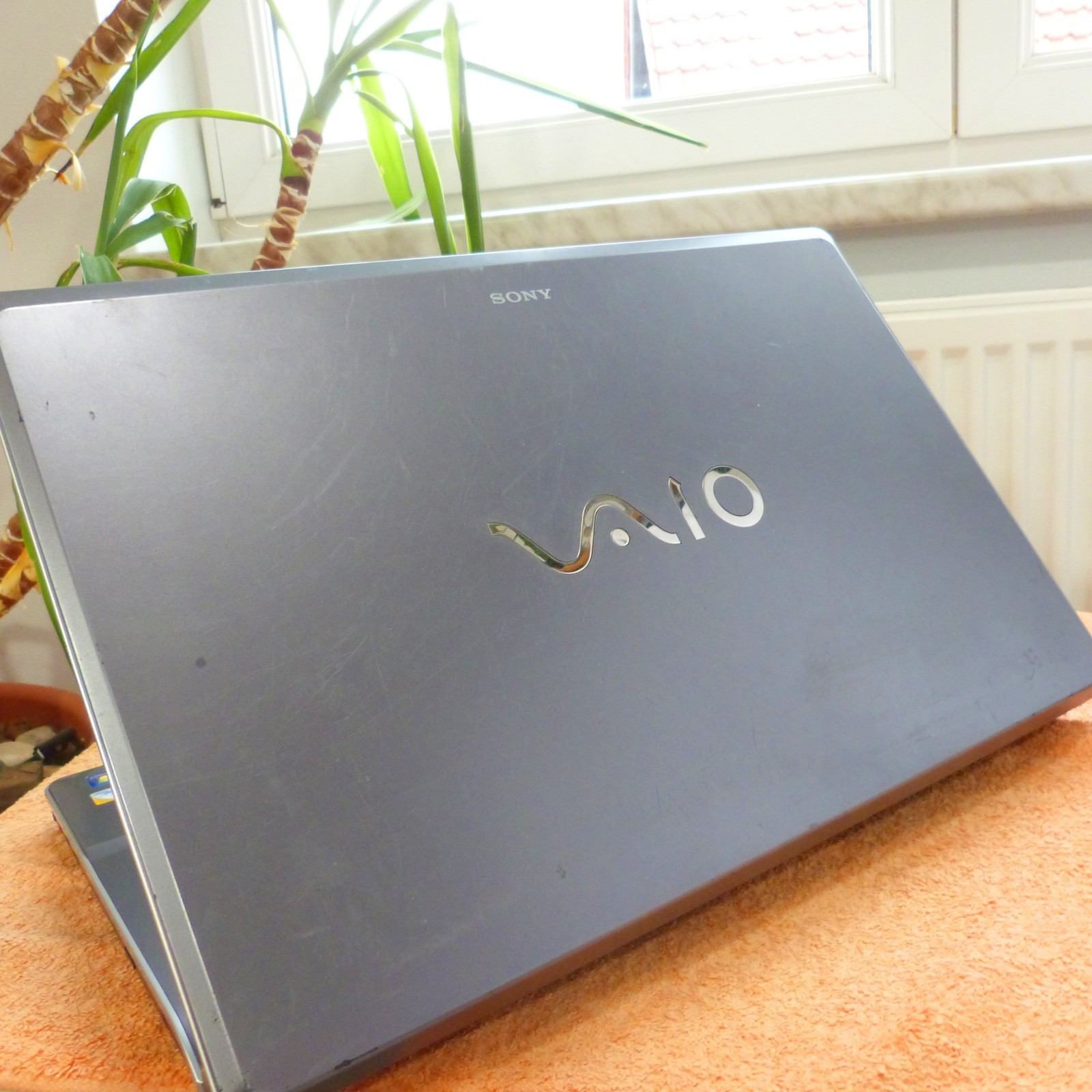 Sony Vaio AW41 18″ HDP xBLACK Cinema DOLBYSOUND l SSD Windows 10 PRO HDMI DVD