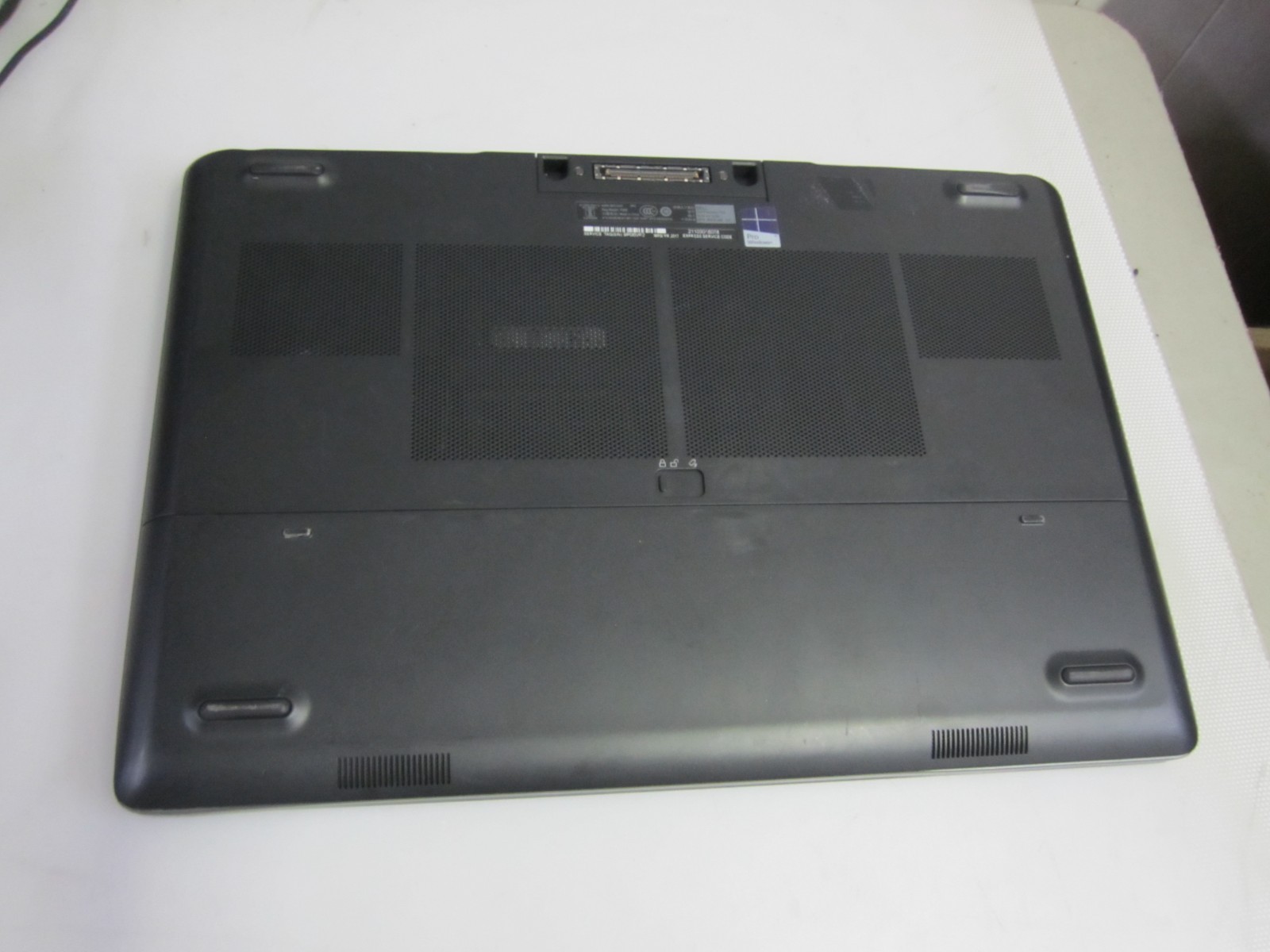 Dell Precision 7710 i7-6920HQ 2.90GHz 512GB M2SSD 16GB, LAPTOP + AC NO BTRY/OS