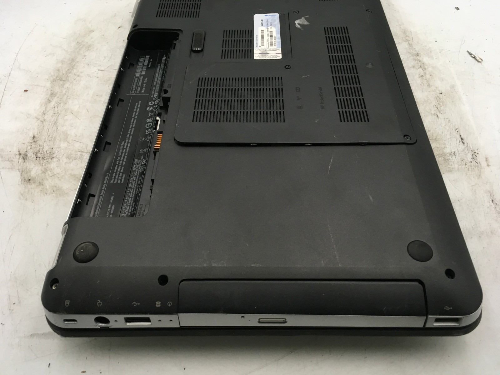 HP PAVILION DV6 3010US – FOR PARTS/NO BOOT – AMD TURION 2 P520 – 4GB RAM – BB