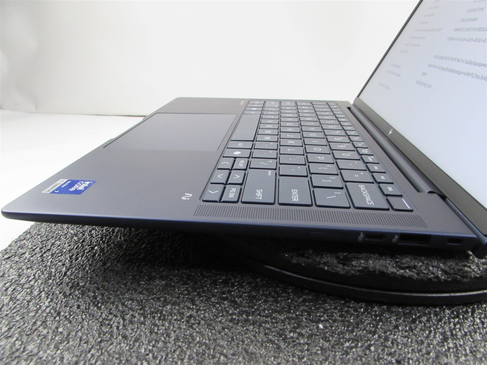 HP ELITEBOOK X G1I 14 AI CORE ULTRA 7 268V 512GB 32GB RAM WIN 11 PRO
