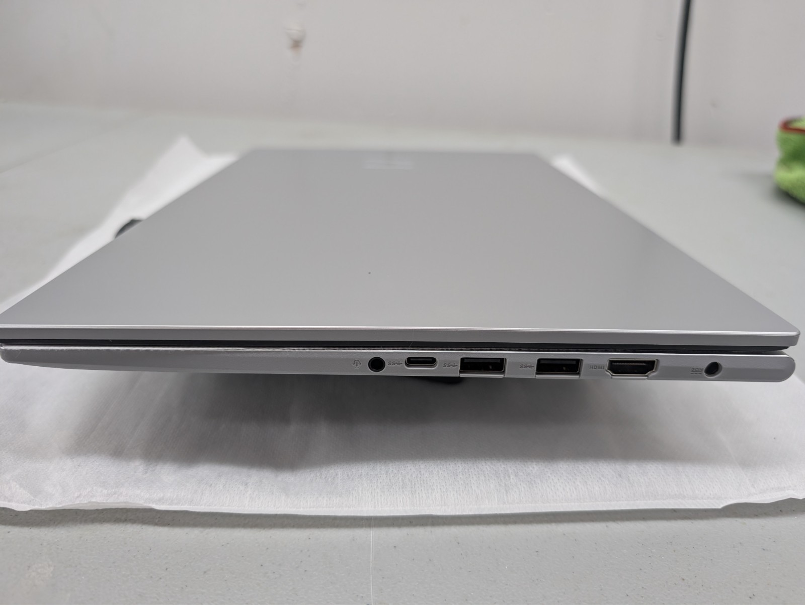 15.6″ ASUS Vivobook F1504VAP-IH79T | Intel Core 7 | 16GB RAM | 1TB SSD