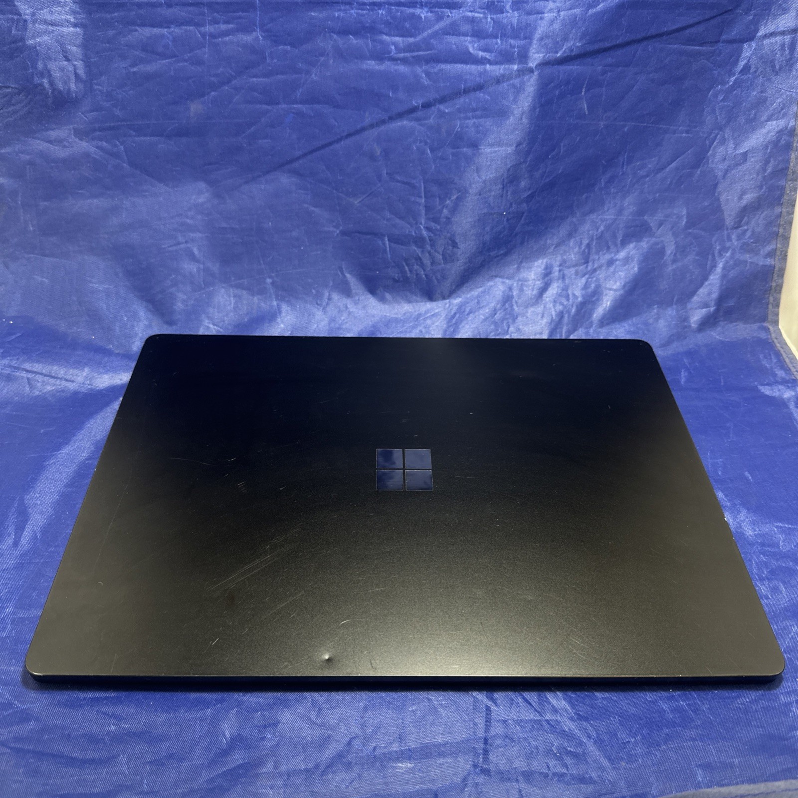 Microsoft Surface Laptop 3 13.5” 16GB 256GB i7-1065G7 1.30GHz Win 11 Pro