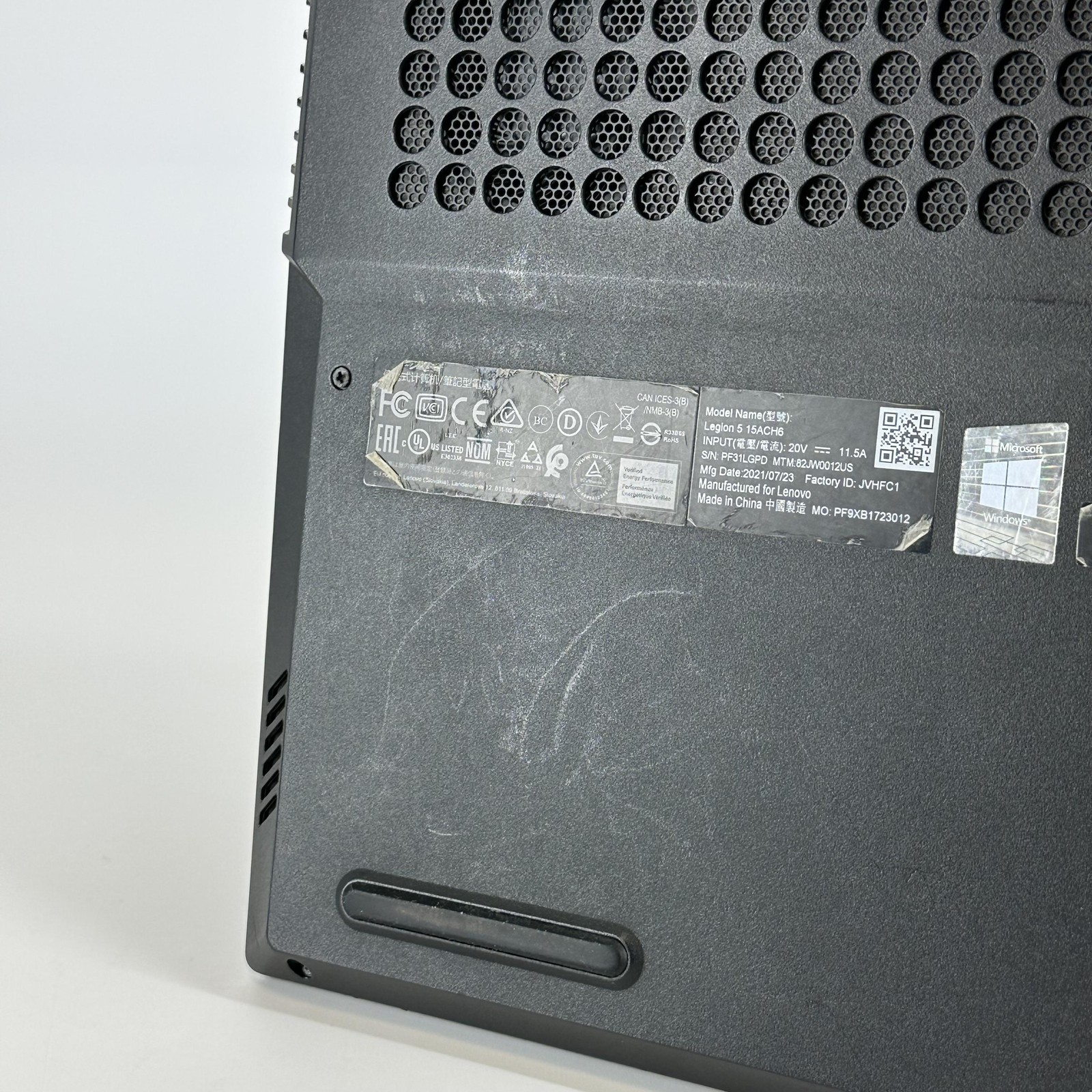 Lenovo Legion 5 15.6 165Hz FHD 3.2 GHz Ryzen 7 5800H 16GB 512GB SSD RTX 3050 Ti