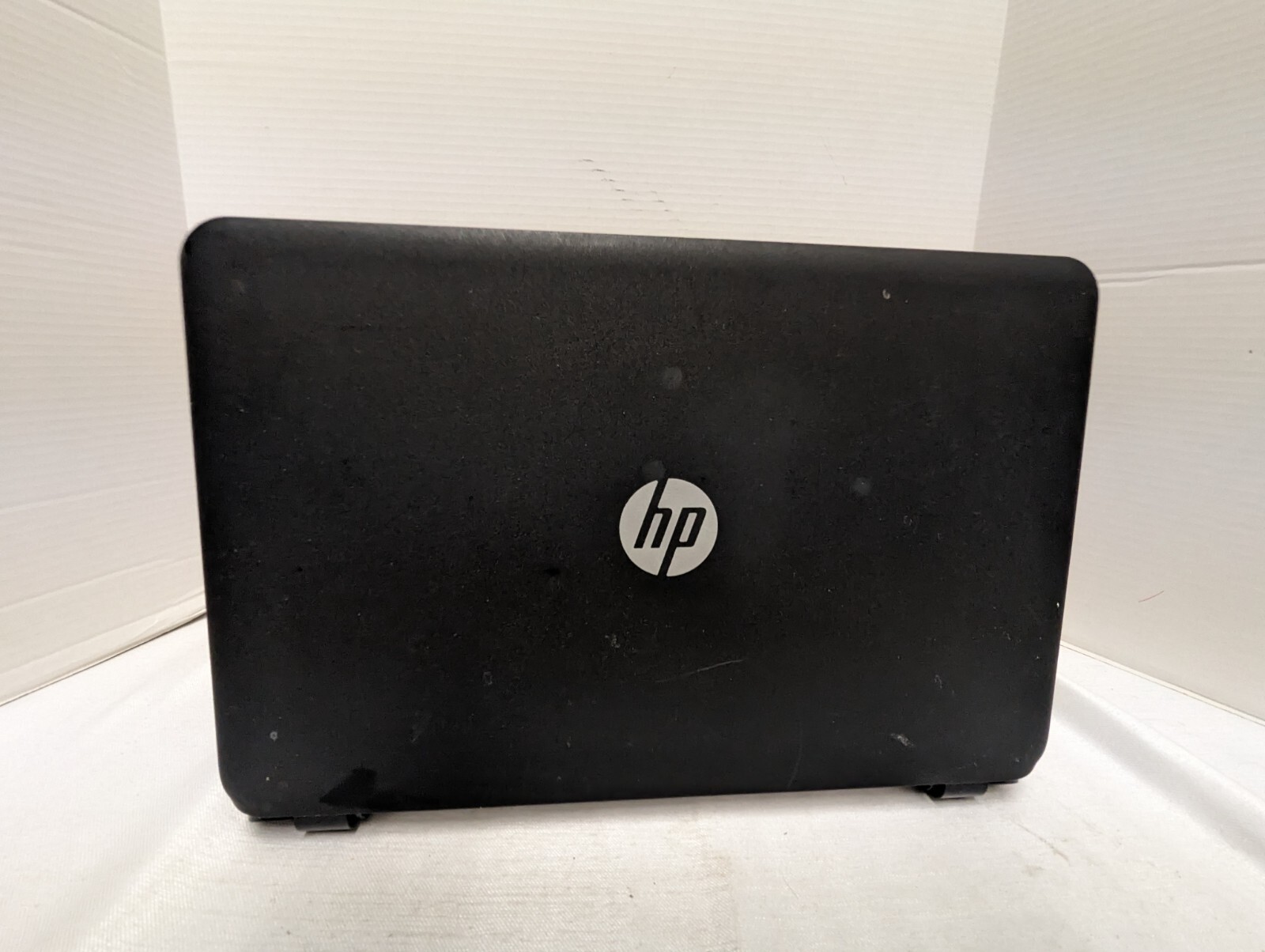 hp pavilion 15-G011NR 15″ laptop AMD E2-6110 1.50GHZ 4gbs ram no hdd