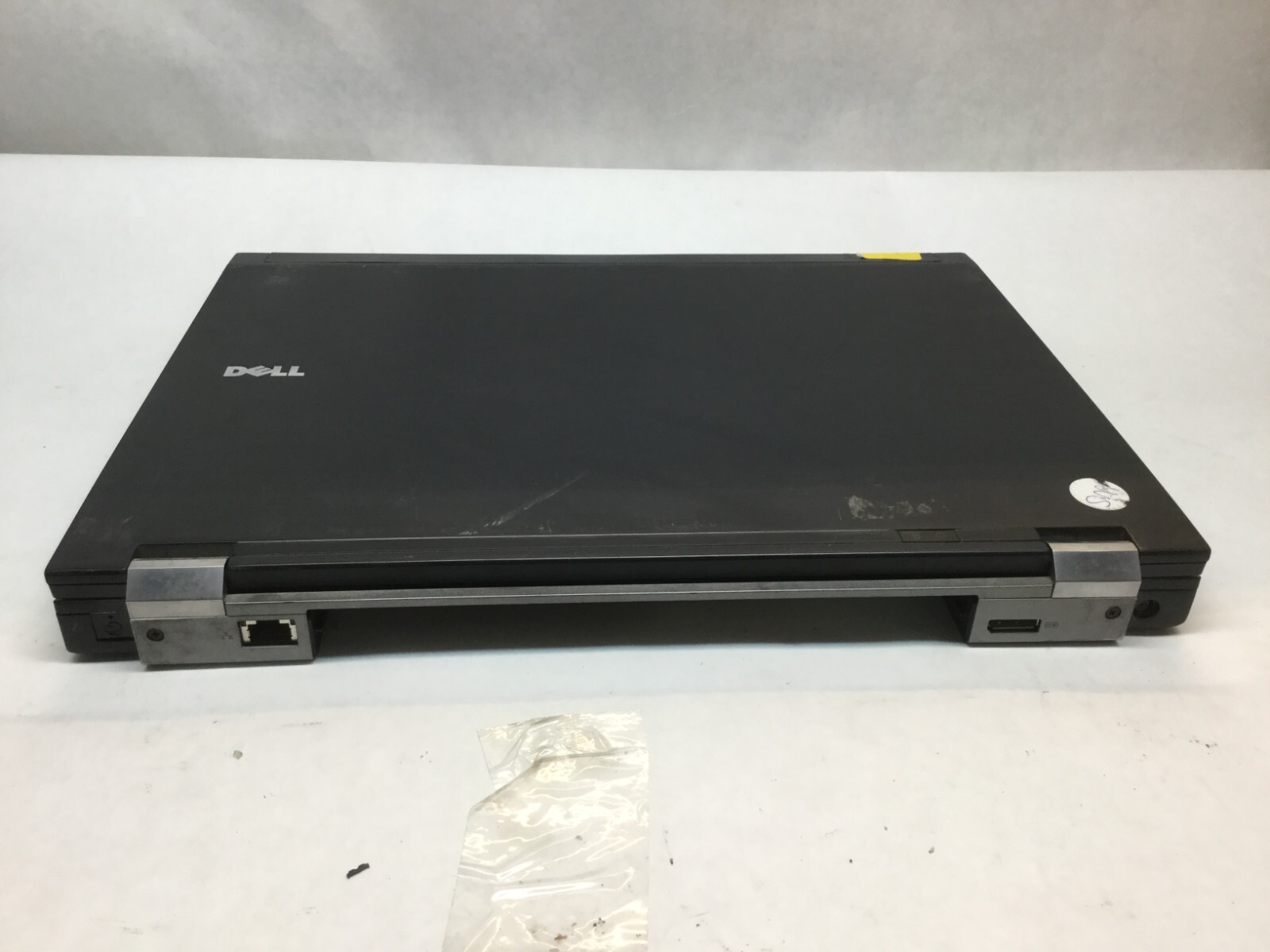 Dell Latitude E6500 Laptop 15″ Intel Centrino BROKEN SATA PORT! -ME