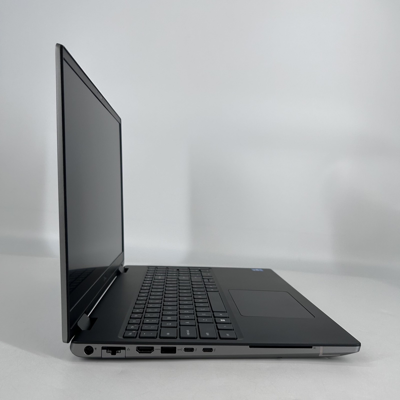 Dell Precision 7680 16 FHD+ 2.6 GHz i5-13600HX 16GB 256GB SSD NVIDIA RTX A1000