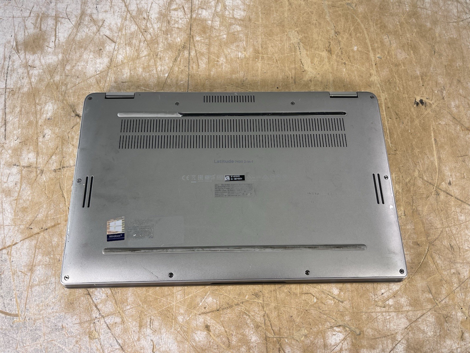 DELL LATITUDE 7400 2-IN-1 i5-8365U @ 1.60GHz, 16GB RAM, NO HDD/OS