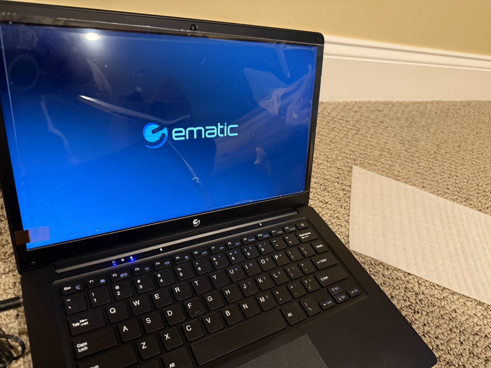 Notebook EWT147 14.1″ Computer with Intel Atom Quad-Core Processor, 4GB Memory