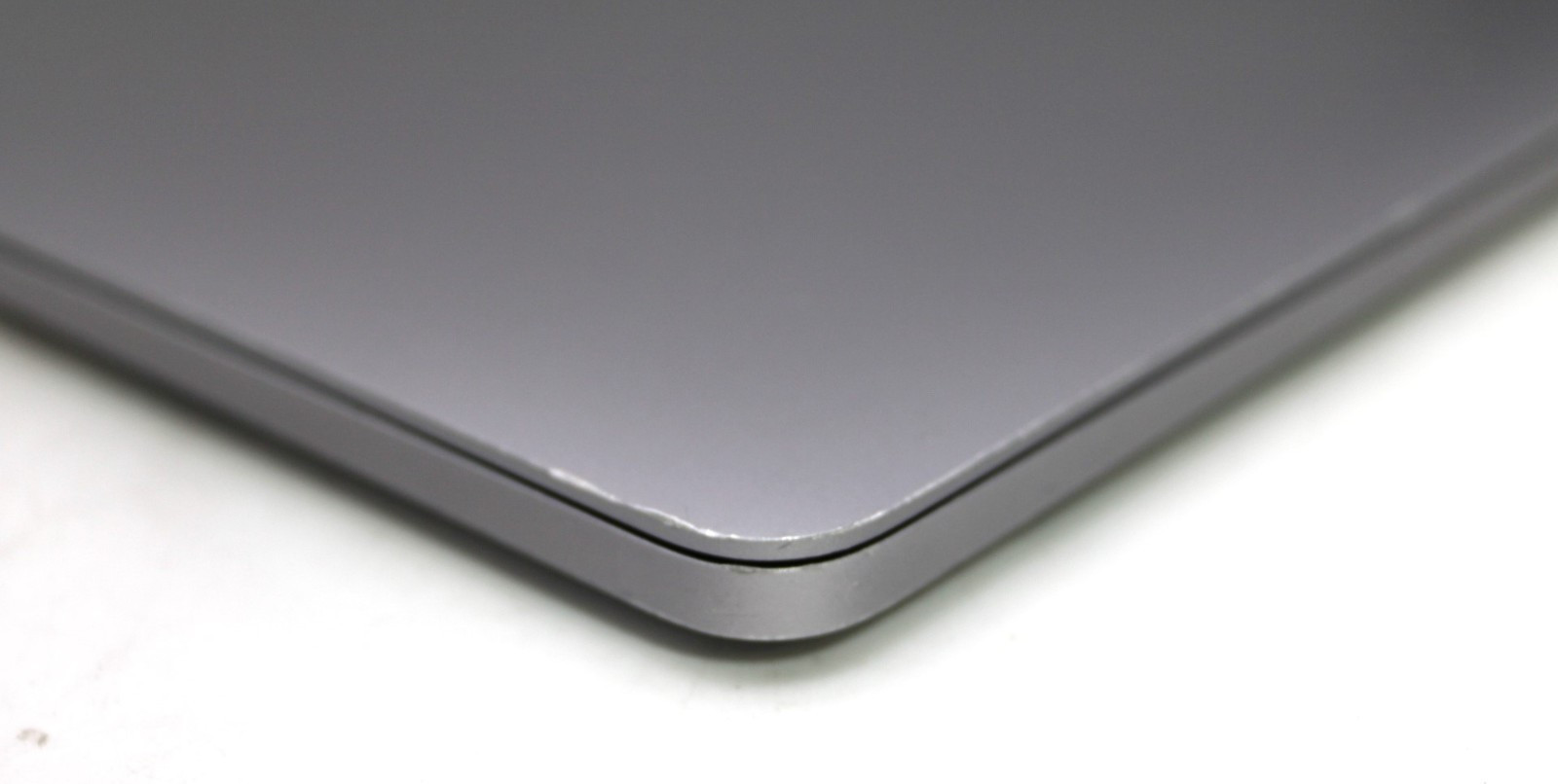 Apple MacBook Pro A1989-i7-8569U@2.8GHz-16GB DDR4 RAM-NO STORAGE/OS*USED/TESTED*