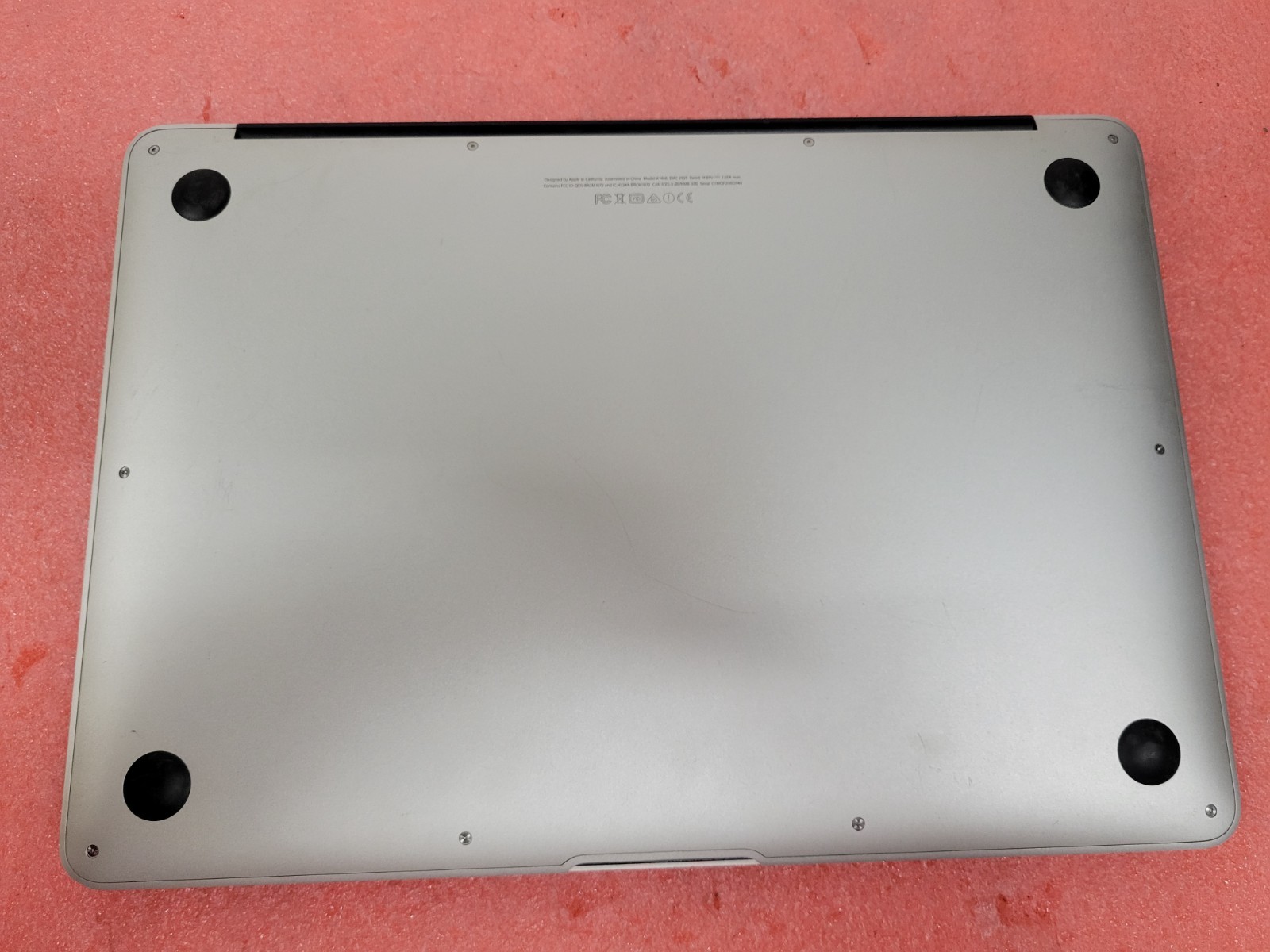 Apple MacBook Air 2015 A1466 13″ i7-5650U 4GB RAM 256GB SSD *Read* | C1066